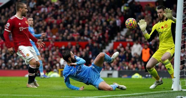 1636215776336074622.jpg bernardo-silva-goal-man-city-man-utd.jpg