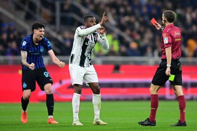 开云官方app入口-【观点】赚对手下场后疯狂庆祝，巴斯托尼错在哪里？