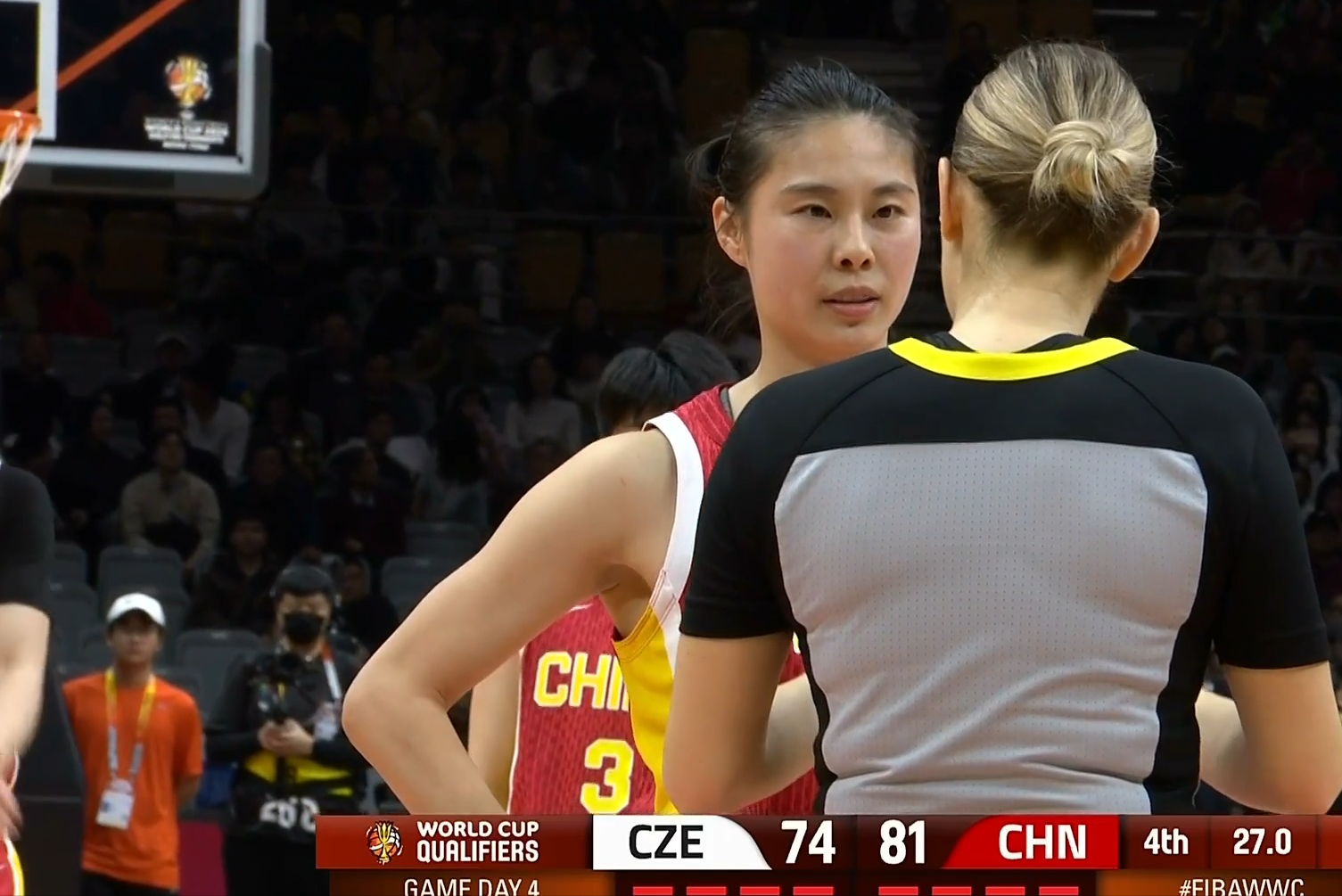 开云体育下载安装-中国女篮：2大问题险输球，2球员发挥不佳，陈玉婕成奇兵